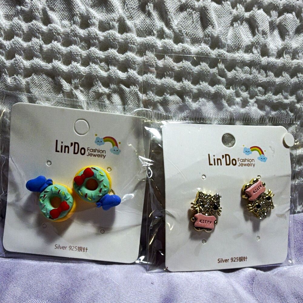 Lin'Do 925 Silver Stud Earrings 2 Pair Lot Christmas Donut & Cat Designs